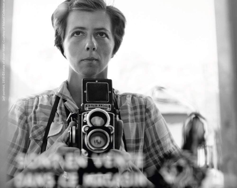 Conegliano, 93 autoportraits de Vivian Maier exposés pour retracer le travail de la nounou-photographe