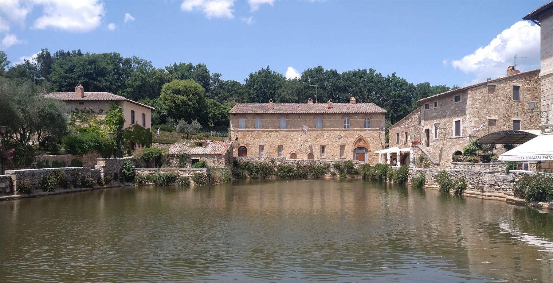 Bagno Vignoni, das Dorf mit einem Bad statt einem Platz