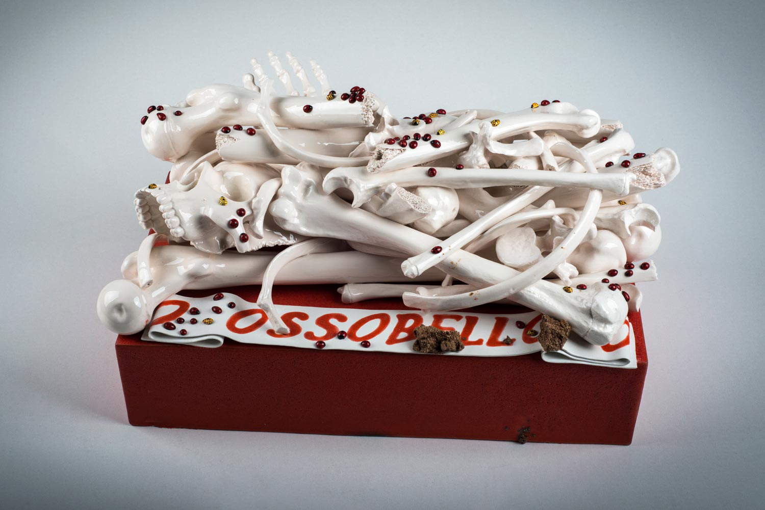 Bertozzi &amp; Casoni, Ossobello (2001)