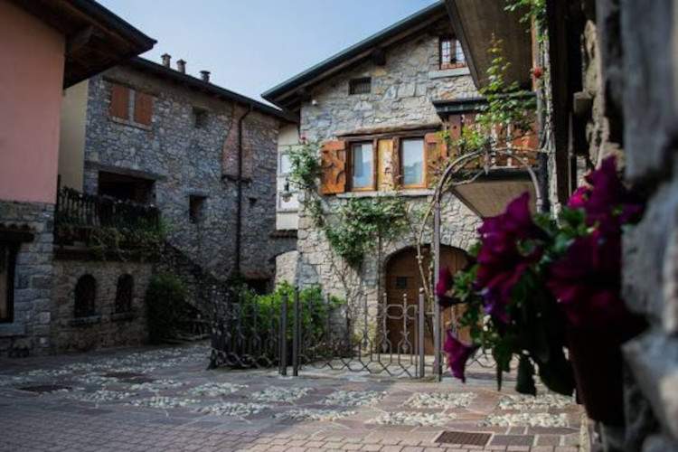 Entdecken Sie die schönsten Dörfer zwischen ValSeriana und Val di Scalve