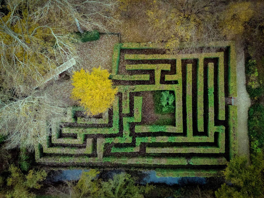 Le labyrinthe du Minotaure. Photo : Château de San Pelagio Le labyrinthe du Minotaure. Photo : Château de San Pelagio