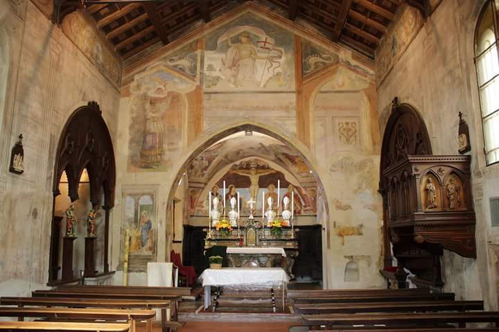La chiesa di Santo Stefano Protomartire a Castel Lambro La chiesa di Santo Stefano Protomartire a Castel Lambro