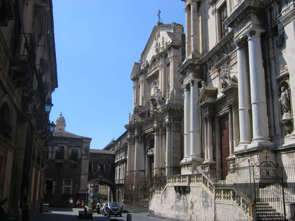 La chiesa e il convento di san Benedetto (Catania) La chiesa e il convento di san Benedetto (Catania)