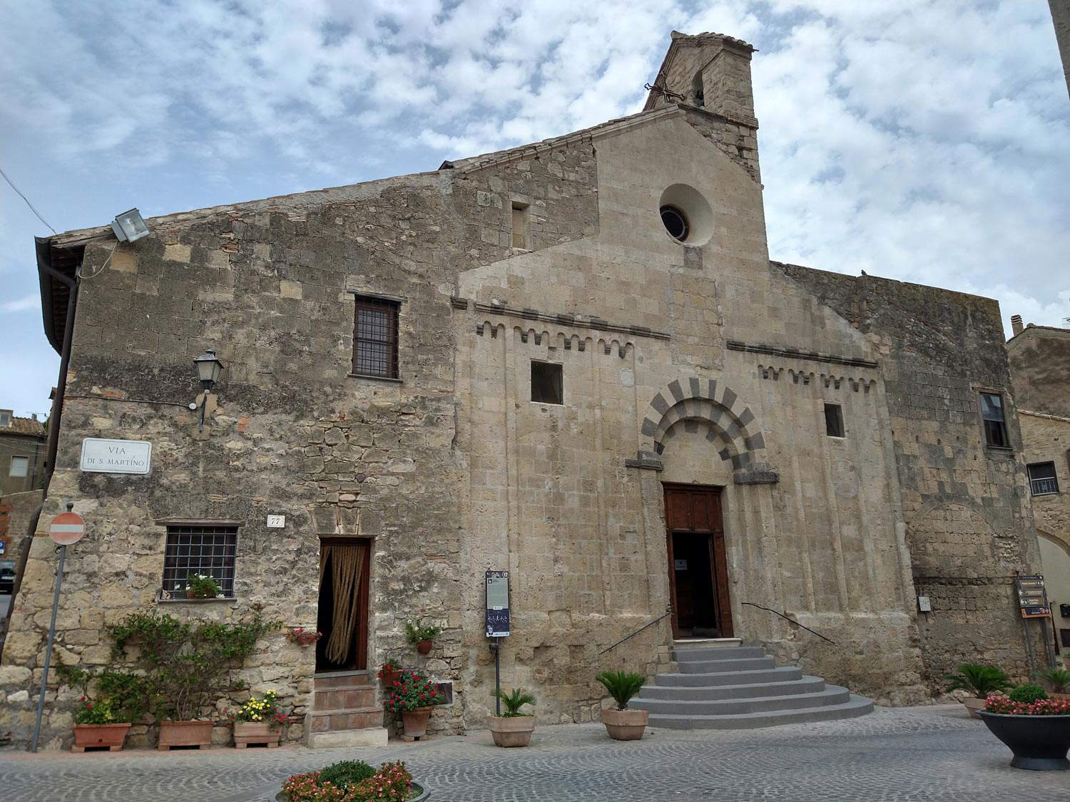 La chiesa di San Martino La chiesa di San Martino