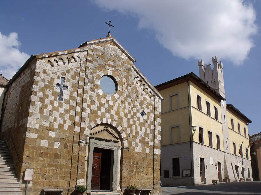 The church of Saints Peter and Andrew in Trequanda The church of Saints Peter and Andrew in Trequanda