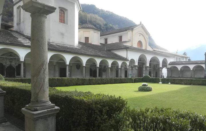 La collégiale de San Lorenzo à Chiavenna La collégiale de San Lorenzo à Chiavenna