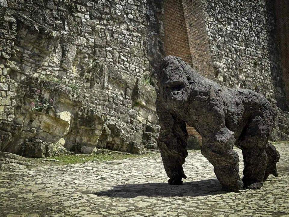 Brescia, Davide Rivalta's animals are on display at the castle