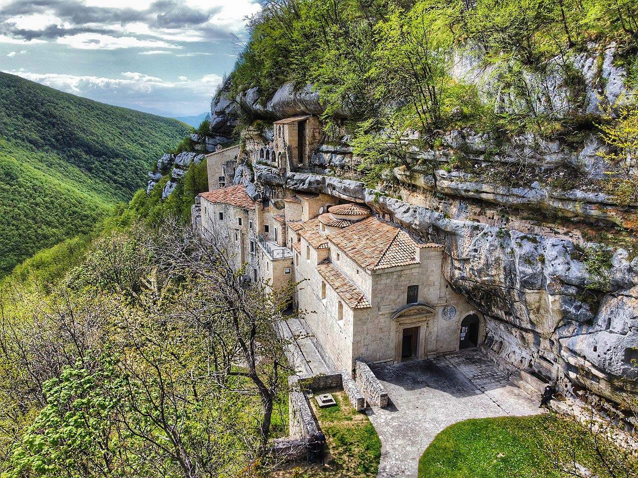 Ermitages de la Majella, ceux à voir : les 10 plus spectaculaires