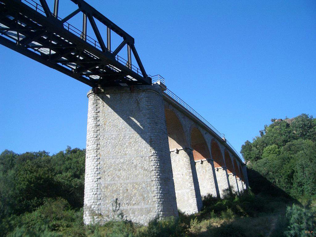 Le viaduc sur la Mignone Le viaduc sur la Mignone