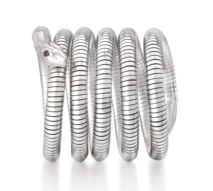 Das Schlangenarmband aus dem Video zu Bohemian Rhapsody