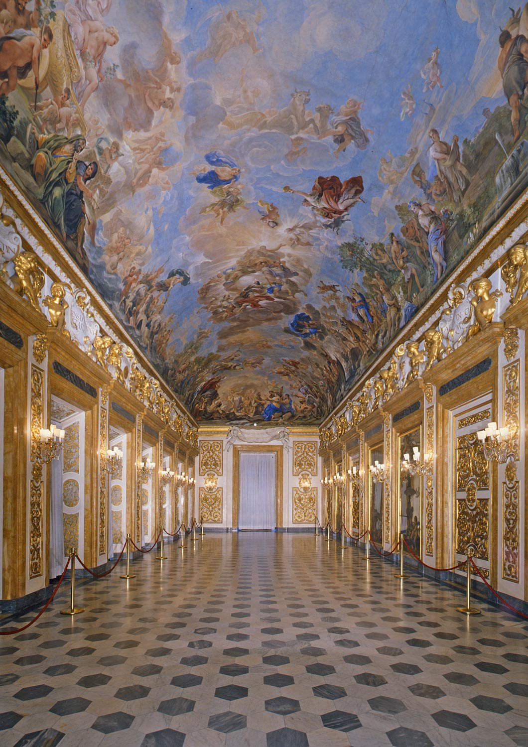 The Mirror Gallery, Palazzo Medici Riccardi, Frescoes by Luca Giordano. Photo: Antonio Quattrone The Mirror Gallery, Palazzo Medici Riccardi, Frescoes by Luca Giordano. Photo: Antonio Quattrone
