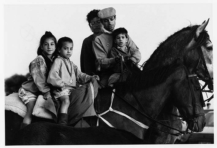 Gianni Berengo Gardin, Pellegrinaggio a El Roc&igrave;o, Andalusia, Spagna, 1992. &copy; Gianni Berengo Gardin/Courtesy Fondazione Forma per la Fotografia