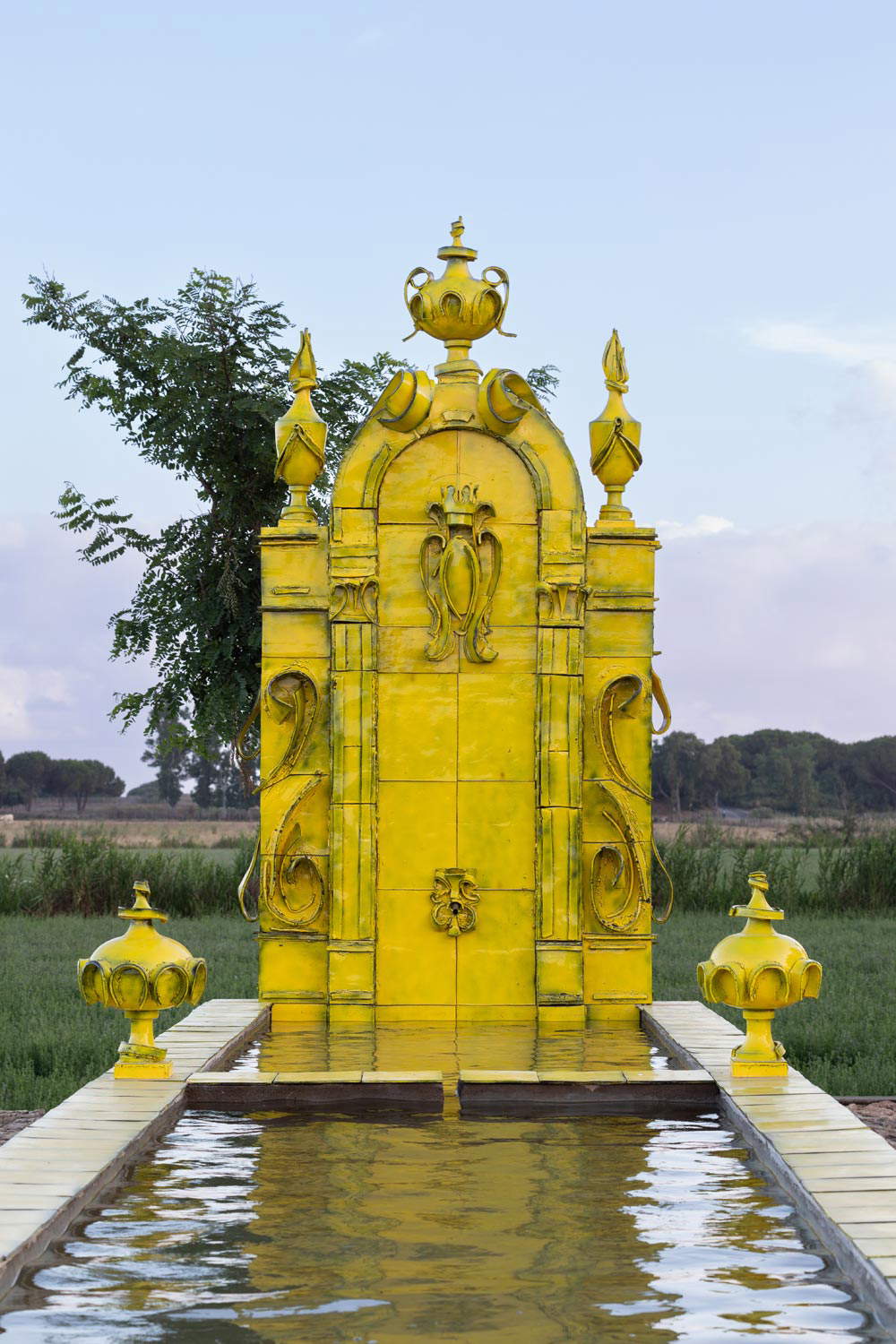 Giuseppe Ducrot, Fontanile (2023). Photo: Daniele Molajoli. Courtesy of the artist and Hypermaremma. Giuseppe Ducrot, Fontanile (2023). Photo: Daniele Molajoli. Courtesy of the artist and Hypermaremma.