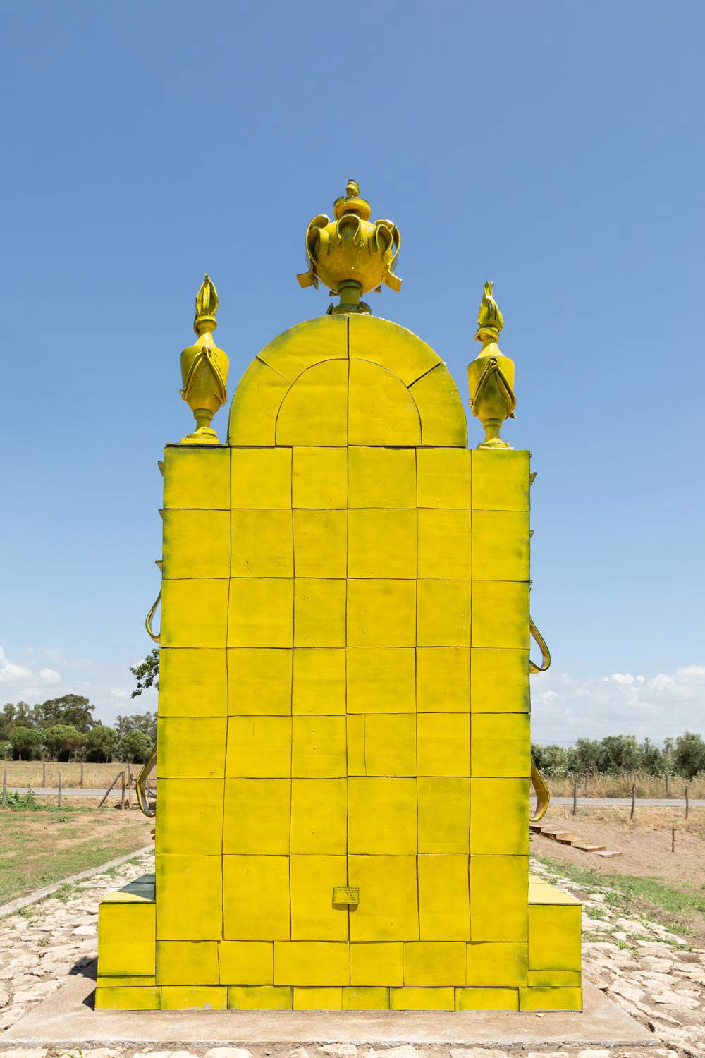 Giuseppe Ducrot, Fontanile (2023). Photo: Daniele Molajoli. Courtesy of the artist and Hypermaremma. Giuseppe Ducrot, Fontanile (2023). Photo: Daniele Molajoli. Courtesy of the artist and Hypermaremma.