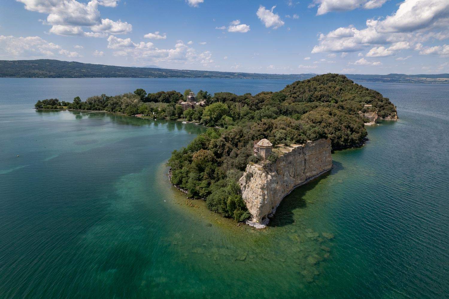 Bisentina Island, what to see on the largest island of Lake Bolsena