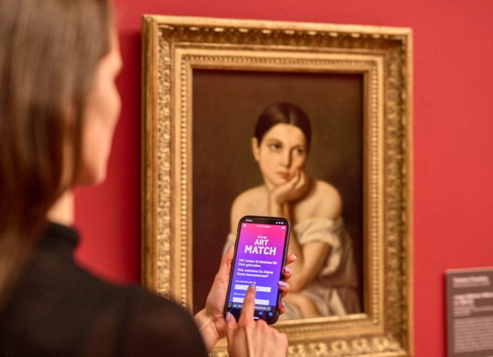 Una app per muoversi al museo come in un sito di incontri online: l'idea della Kunsthalle di Brema 