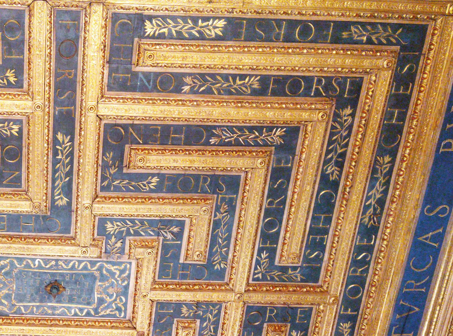 Die Inschrift Vielleicht das Ja Vielleicht das Nein im Labyrinth des Dogenpalastes