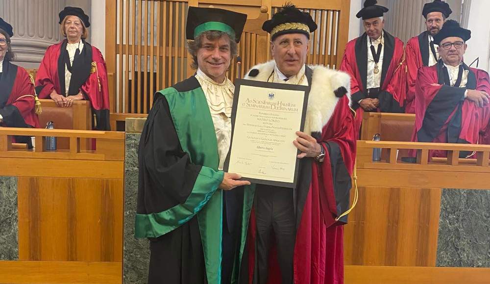 Alberto Angela reçoit un diplôme honorifique de l'Université Federico II de Naples 