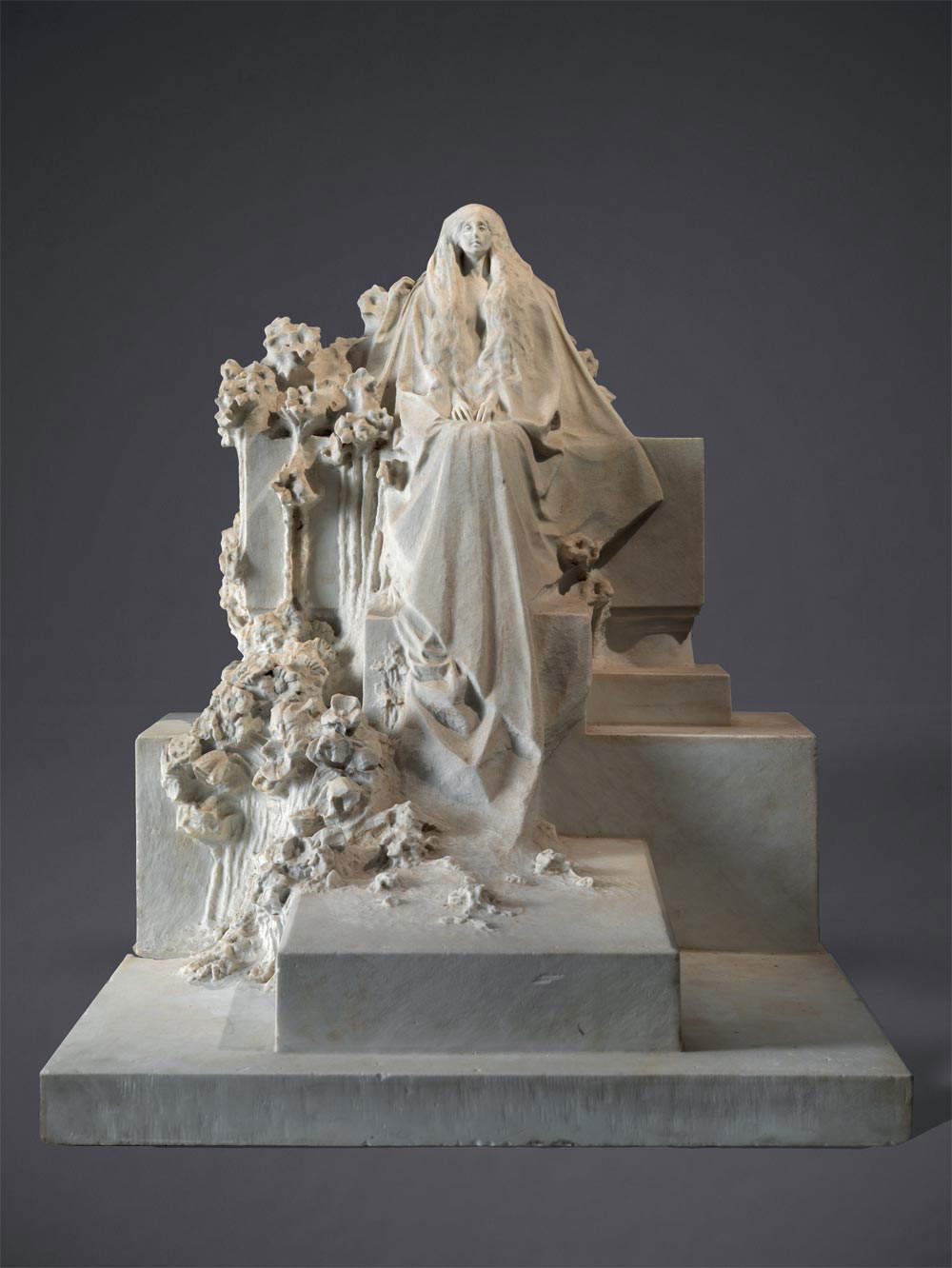 Leonardo Bistolfi, The Sphinx (1892; white Carrara marble, 78x66x68 cm; Rovereto, Mart, Museo di arte moderna e contemporanea di Trento e Rovereto, Deposit Private Collection) Leonardo Bistolfi, The Sphinx (1892; white Carrara marble, 78x66x68 cm; Rovereto, Mart, Museo di arte moderna e contemporanea di Trento e Rovereto, Deposit Private Collection)
