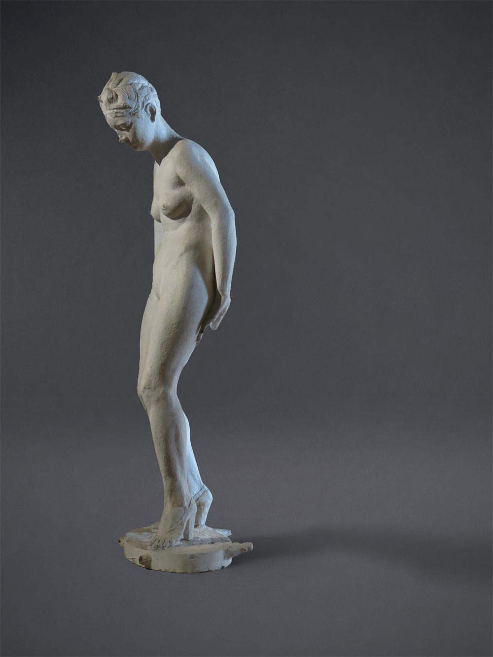 Libero Andreotti, Woman with Sandals (1914-1915; plaster, 125x38x26 cm; Pescia, Gipsoteca Libero Andreotti) Libero Andreotti, Woman with Sandals (1914-1915; plaster, 125x38x26 cm; Pescia, Gipsoteca Libero Andreotti)