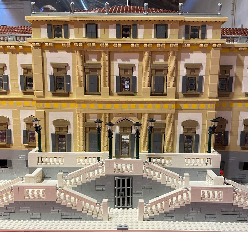 I love Lego, l'exposition sur les briques colorées les plus célèbres arrive à la Villa Reale de Monza 
