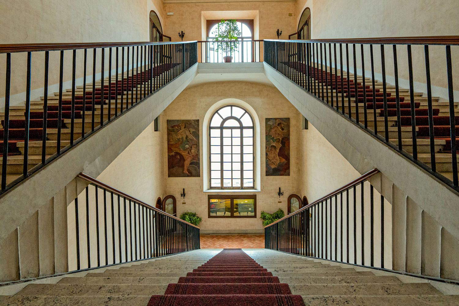 Los dos fragmentos en los barracones Los dos fragmentos en los barracones