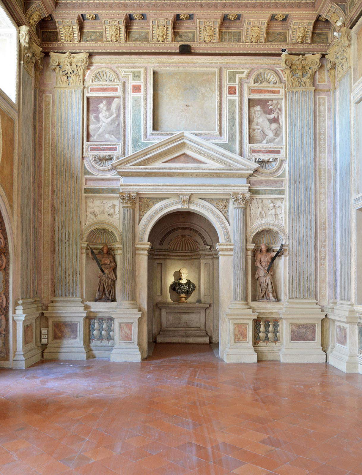 Mantua, Palacio Ducal, Corte Nuova. Mantua, Palacio Ducal, Corte Nuova.