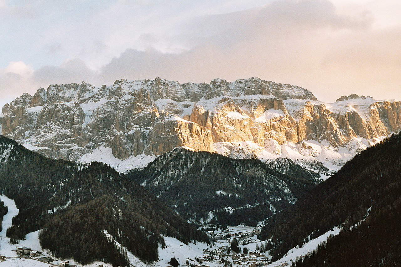 Le massif du Sella. Photo : Geezer Butler Le massif du Sella. Photo : Geezer Butler