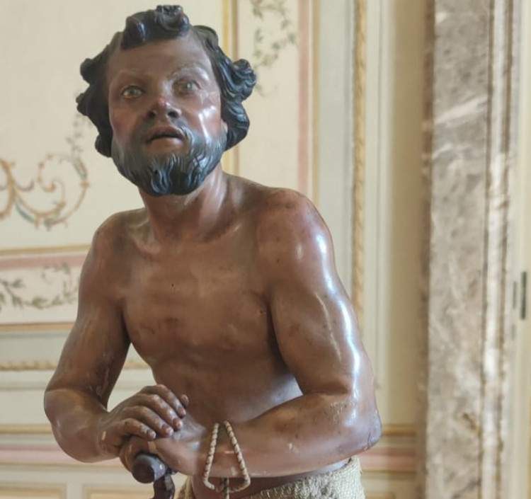 Le mendiant de la Crèche de la Cour est revenu au Palais Royal de Caserte. Elle avait été volée dans les années 1980