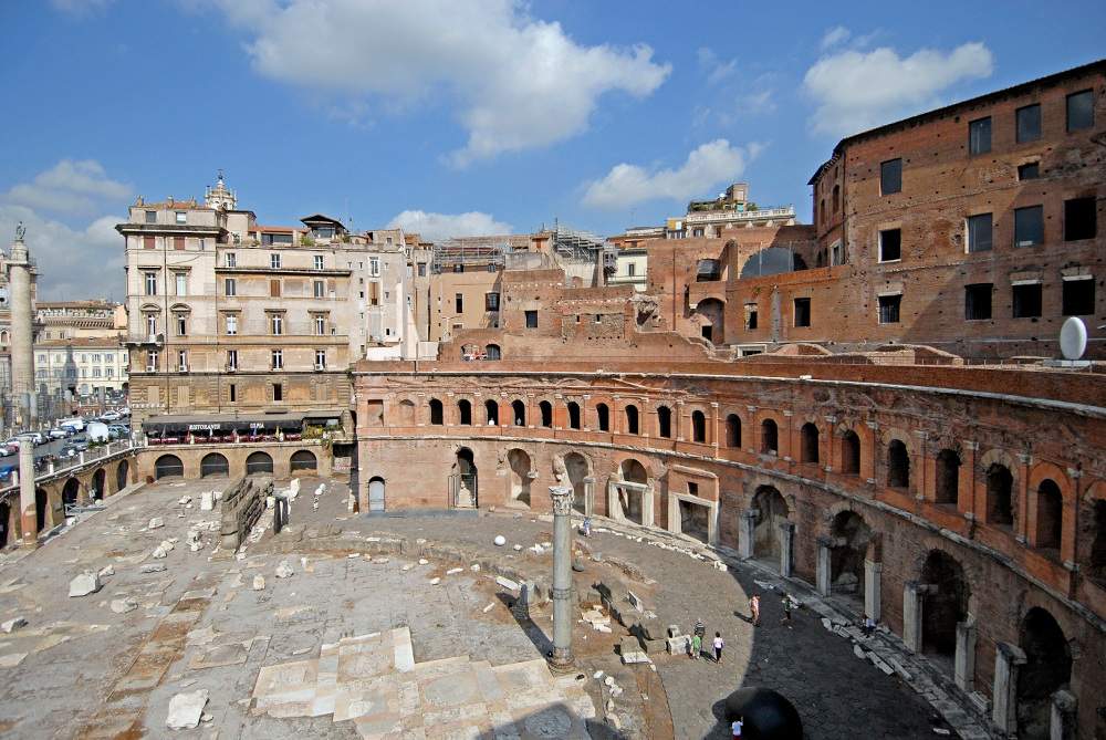 Special openings, guided tours, itineraries to get to know the heritage of Roma Capitale