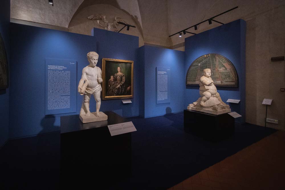 Allestimenti della mostra Eleonora di Toledo e l'invenzione della corte dei Medici a Firenze Allestimenti della mostra Eleonora di Toledo e l'invenzione della corte dei Medici a Firenze