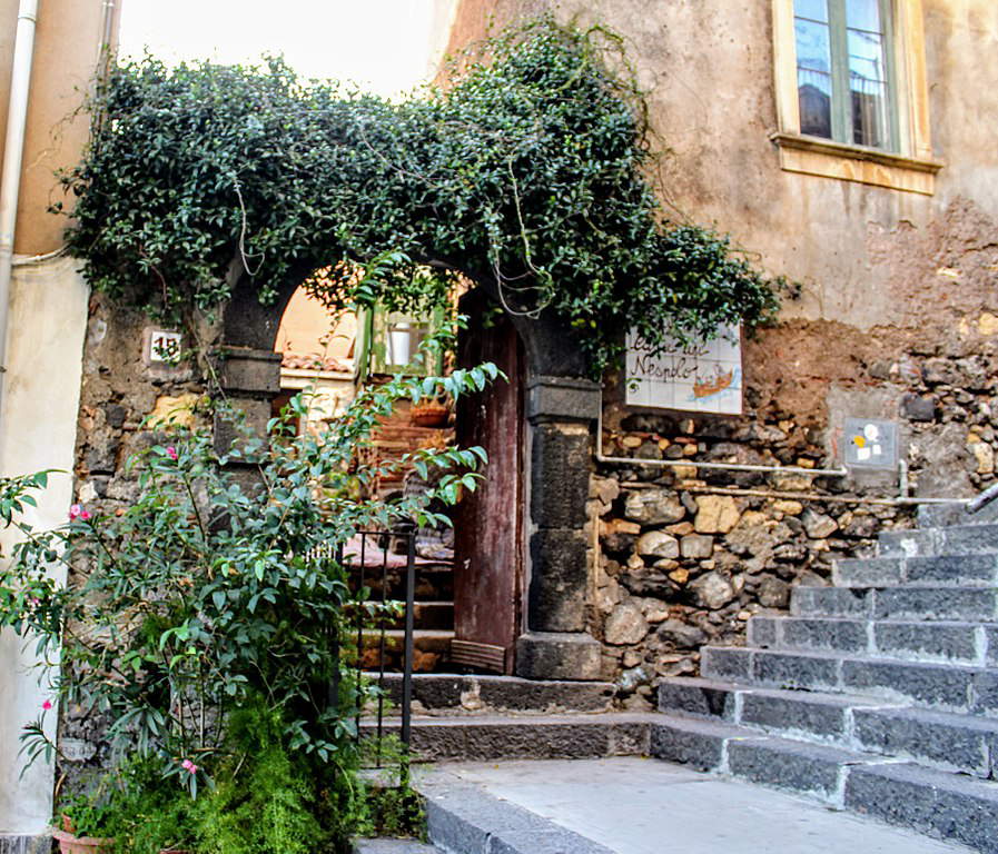 Il Museo Casa del Nespolo (Aci Trezza) Il Museo Casa del Nespolo (Aci Trezza)