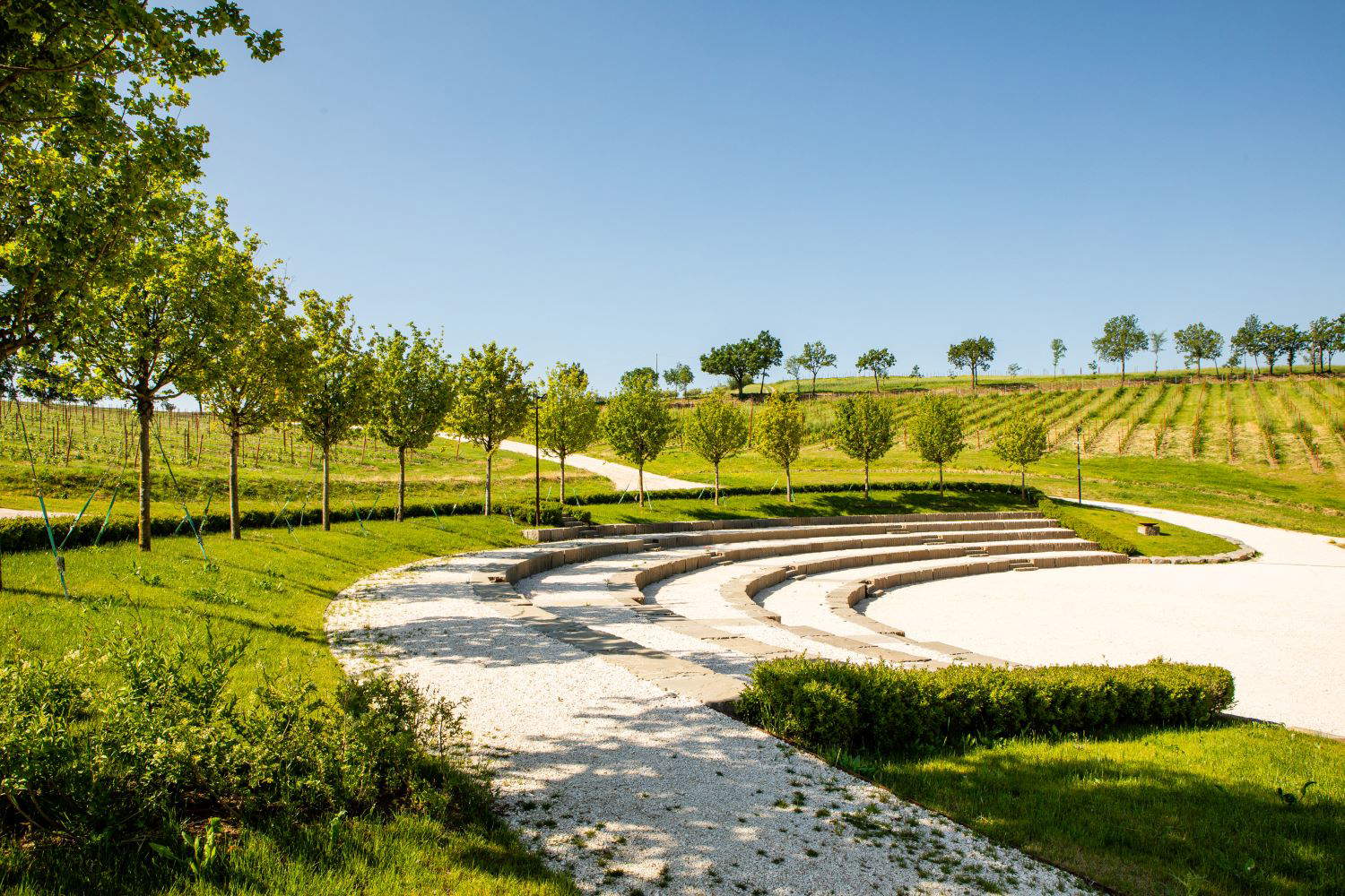 L'amphithéâtre sur le lac