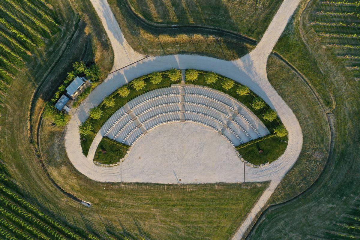 L'amphithéâtre sur le lac