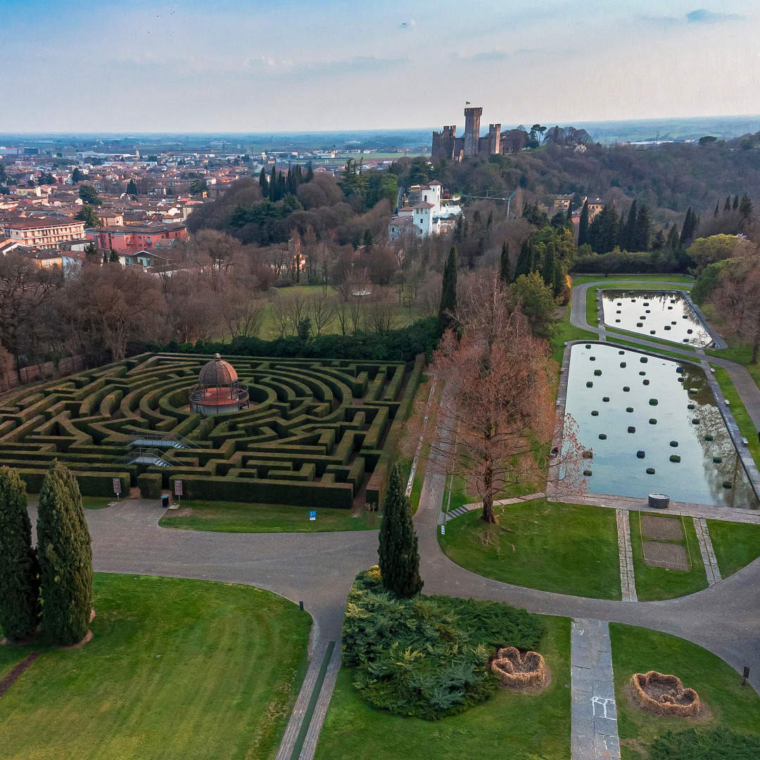 El Laberinto del Parque de los Jardines de Sigurt&agrave;