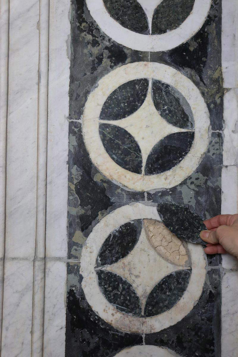 Restaurierungsarbeiten: die Apsis Restaurierungsarbeiten: die Apsis