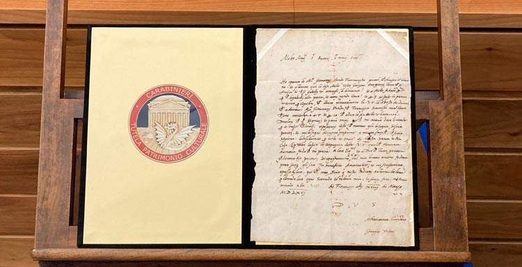 Arezzo, an important letter by Giorgio Vasari stolen in 2001 recovered