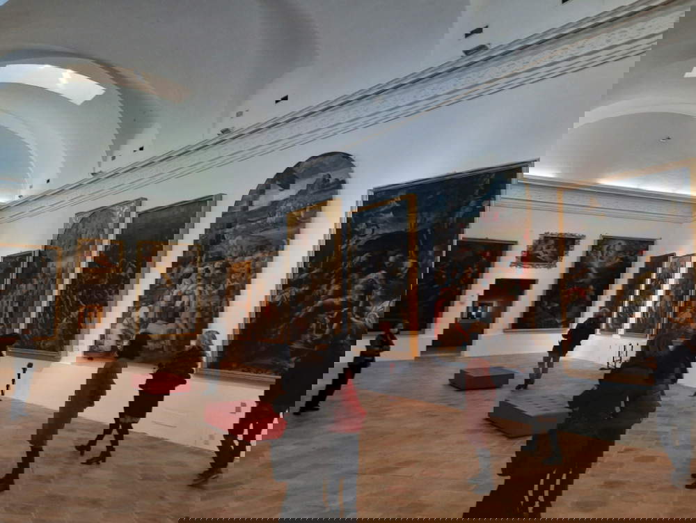 A room in the Pinacoteca di Faenza