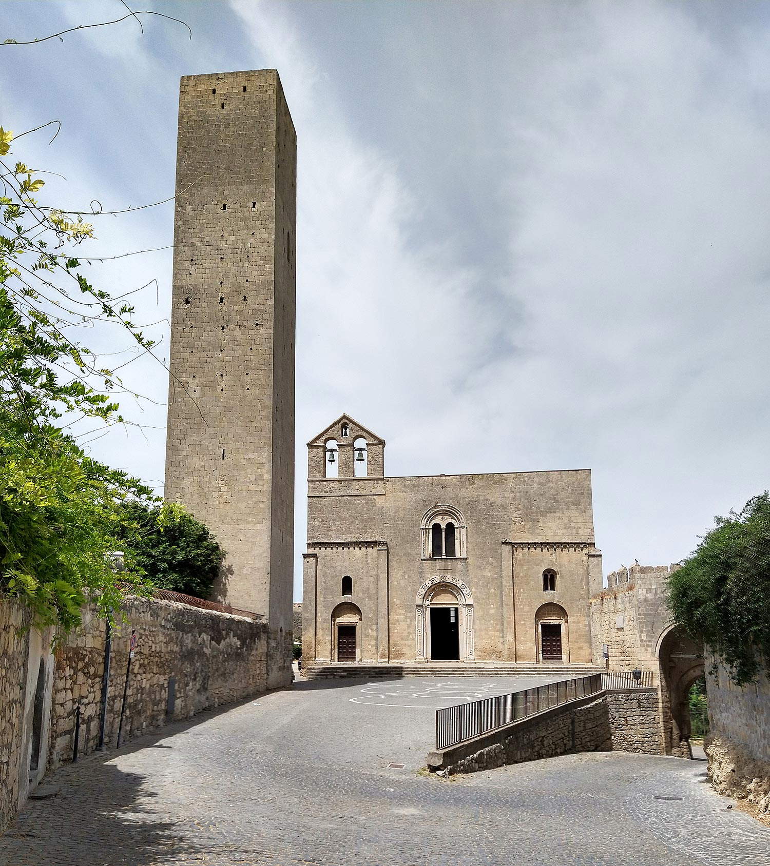 La chiesa di Santa Maria in Castello La chiesa di Santa Maria in Castello