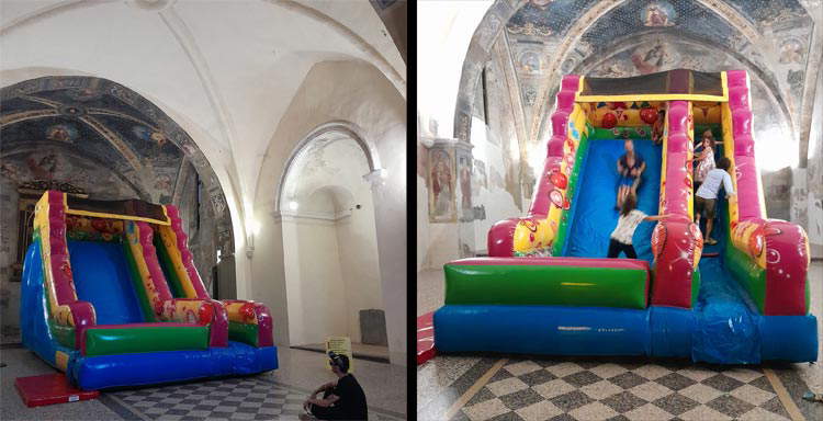 Toboggan gonflable dans une église sous des fresques de Romanino : controverse à Breno