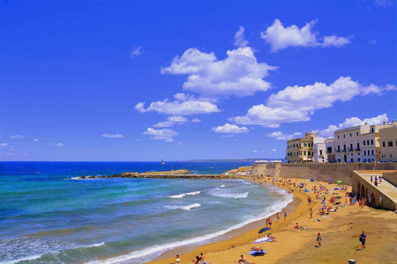 Does tourism make Salento grow? No, it has impoverished it. What the study says