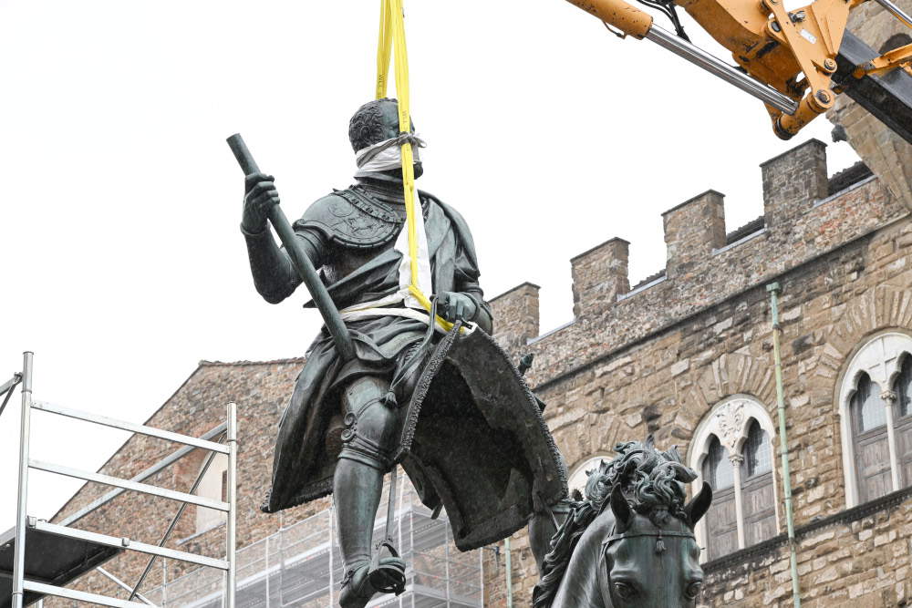 Florence, reassembled the equestrian monument of Cosimo I, a masterpiece by Giambologna