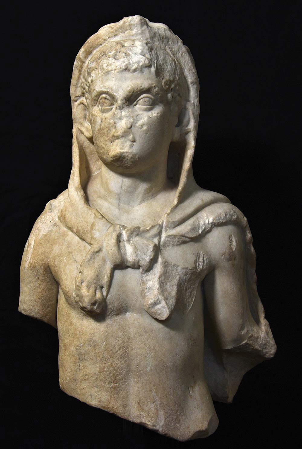 Statue des Herkules als Kind (2.-3. Jahrhundert n. Chr.; weißer Marmor, 53 x 36 cm; Guidonia Montecelio, Museo Civico Archeologico Rodolfo Lanciani) Statue des Herkules als Kind (2.-3. Jahrhundert n. Chr.; weißer Marmor, 53 x 36 cm; Guidonia Montecelio, Museo Civico Archeologico Rodolfo Lanciani)