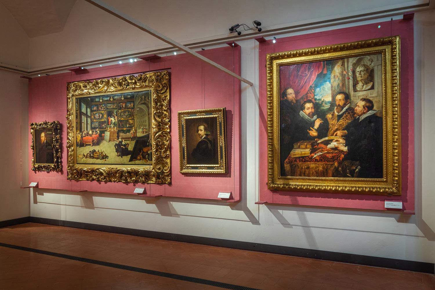 Uffizi, the rooms of artists' portraits. Uffizi, the rooms of artists' portraits.