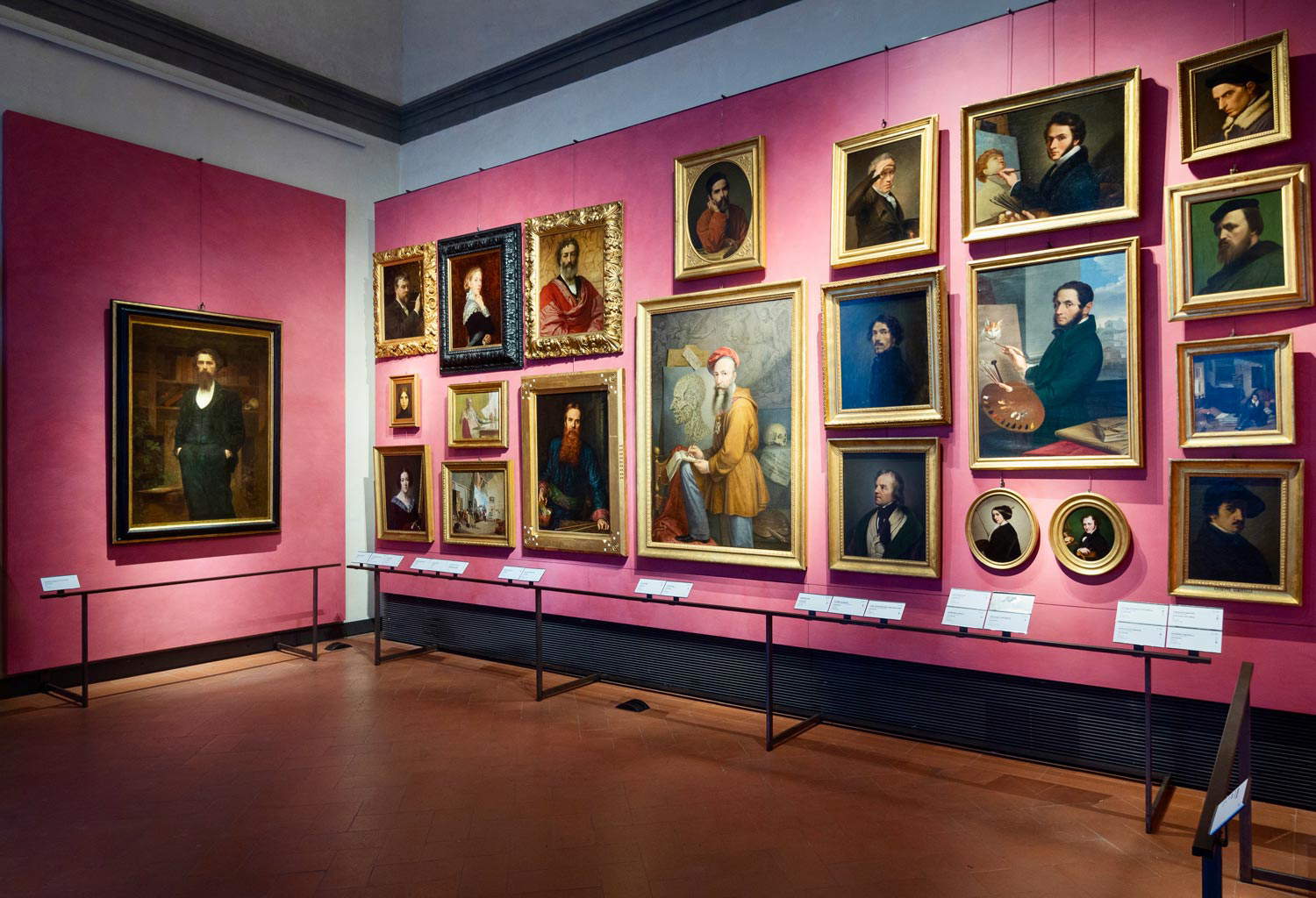 Uffizi, the rooms of artists' portraits. Uffizi, the rooms of artists' portraits.