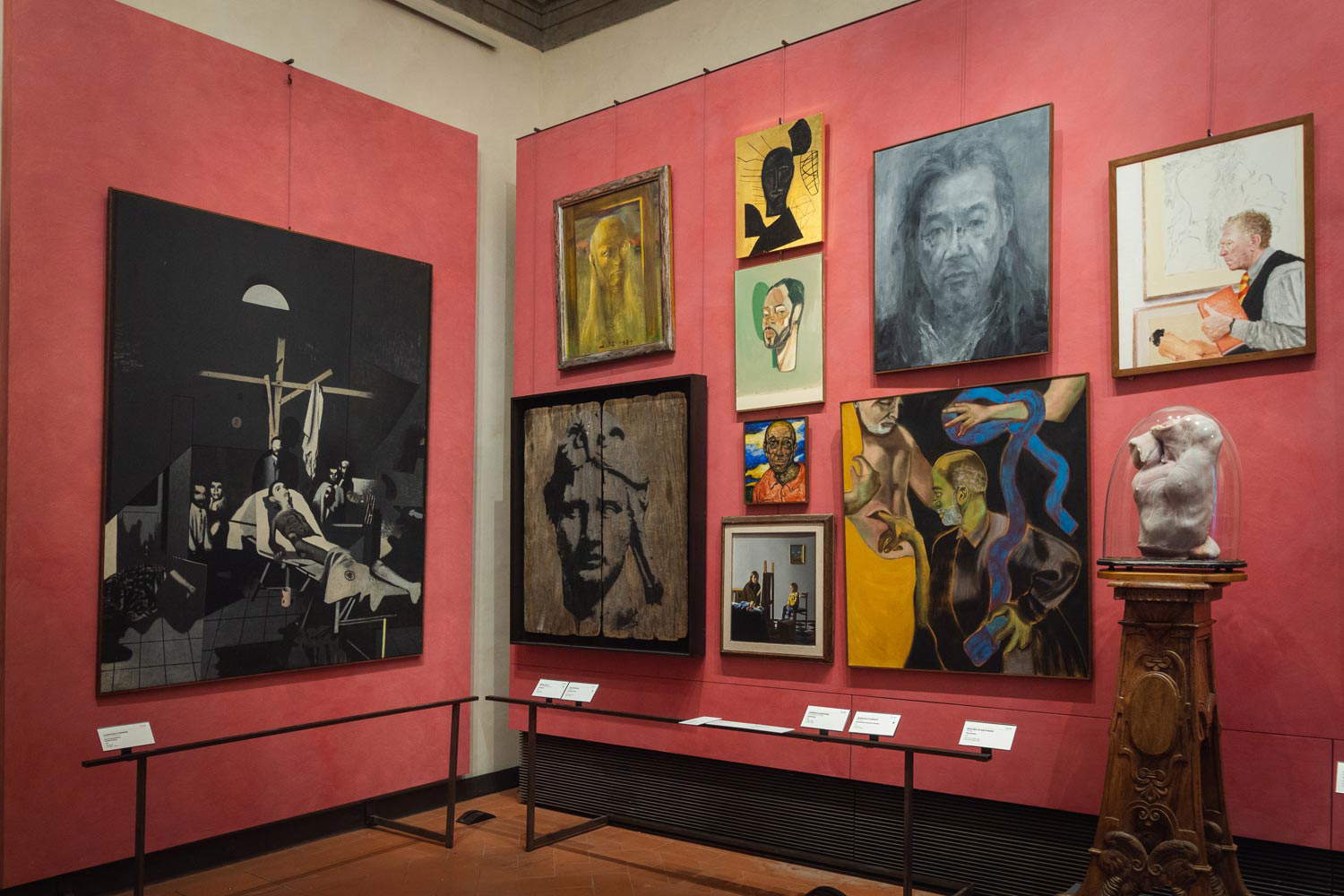 Uffizi, the rooms of artists' portraits. Uffizi, the rooms of artists' portraits.