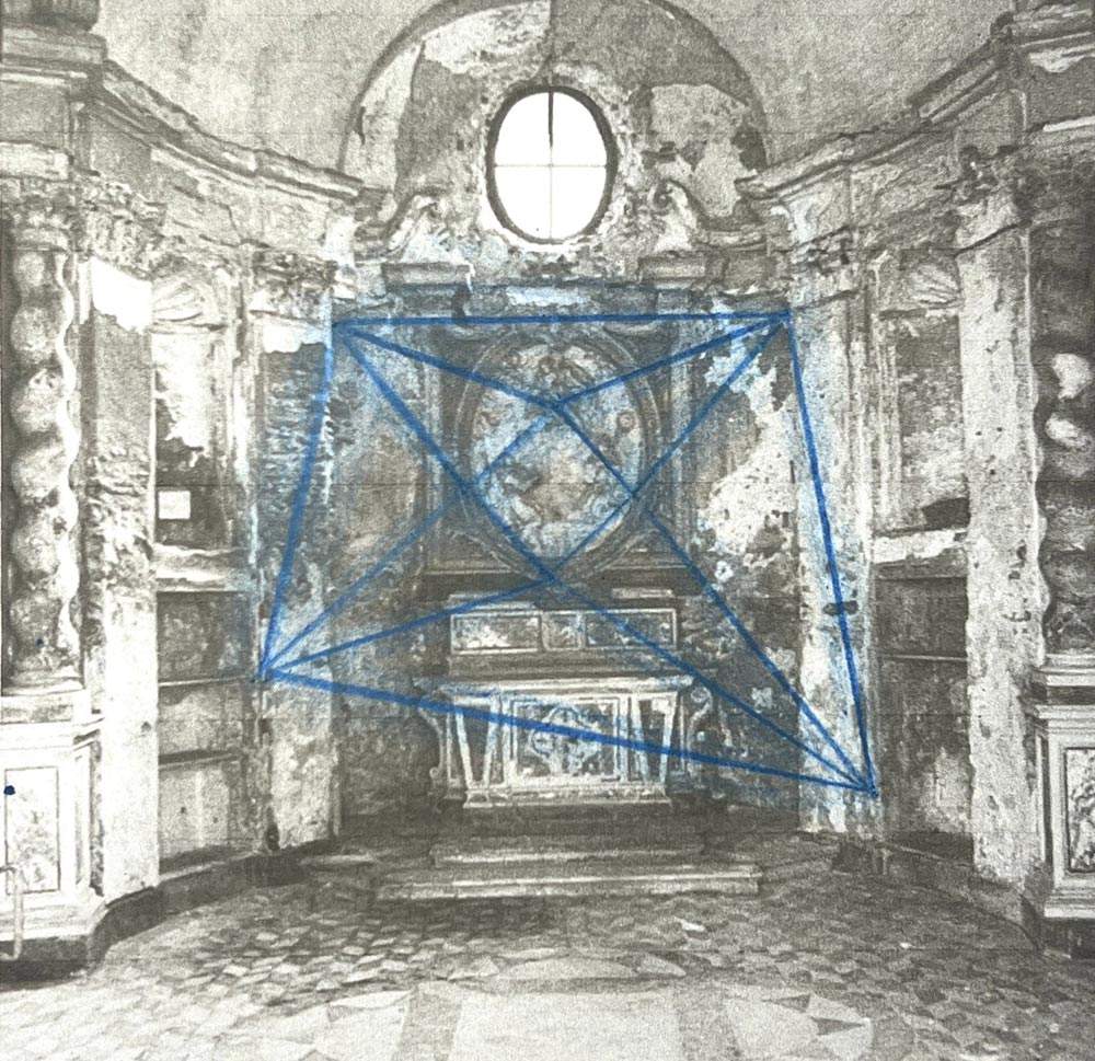 Vincenzo Marsiglia stars in Seravezza with an intervention in the ancient Marchi Chapel
