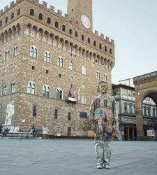 A Firenze la personale di Liu Bolin, l'artista del camouflage