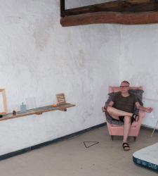 Albissola Marina, three artists repopulate Casa Jorn by living there and exhibiting