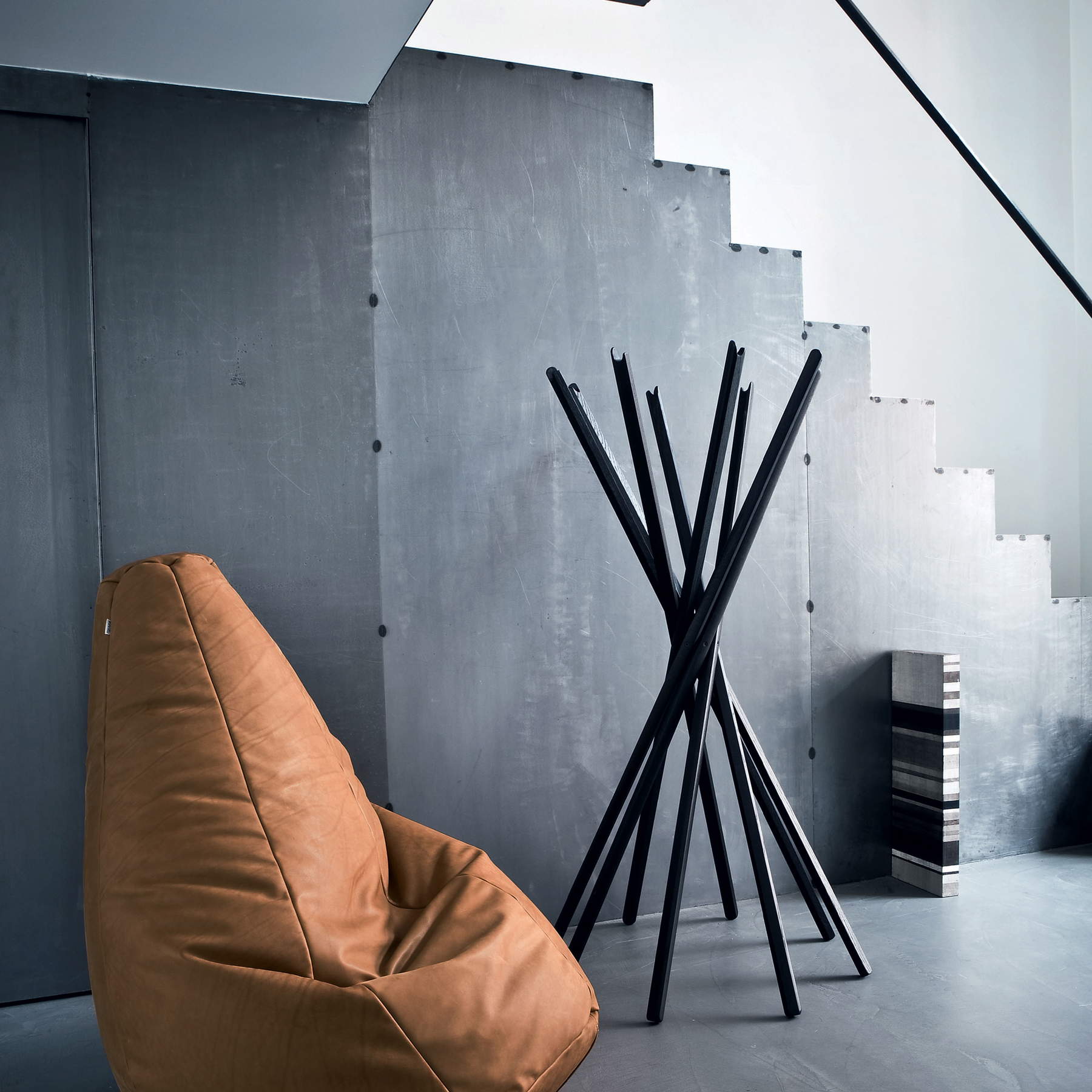 The coat rack Sciangai The coat rack Sciangai